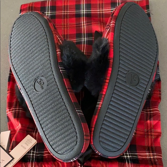 Victoria’s Secret Signature Satin Slippers Red Plaid / Size Small 5-6 - Picture 8 of 8